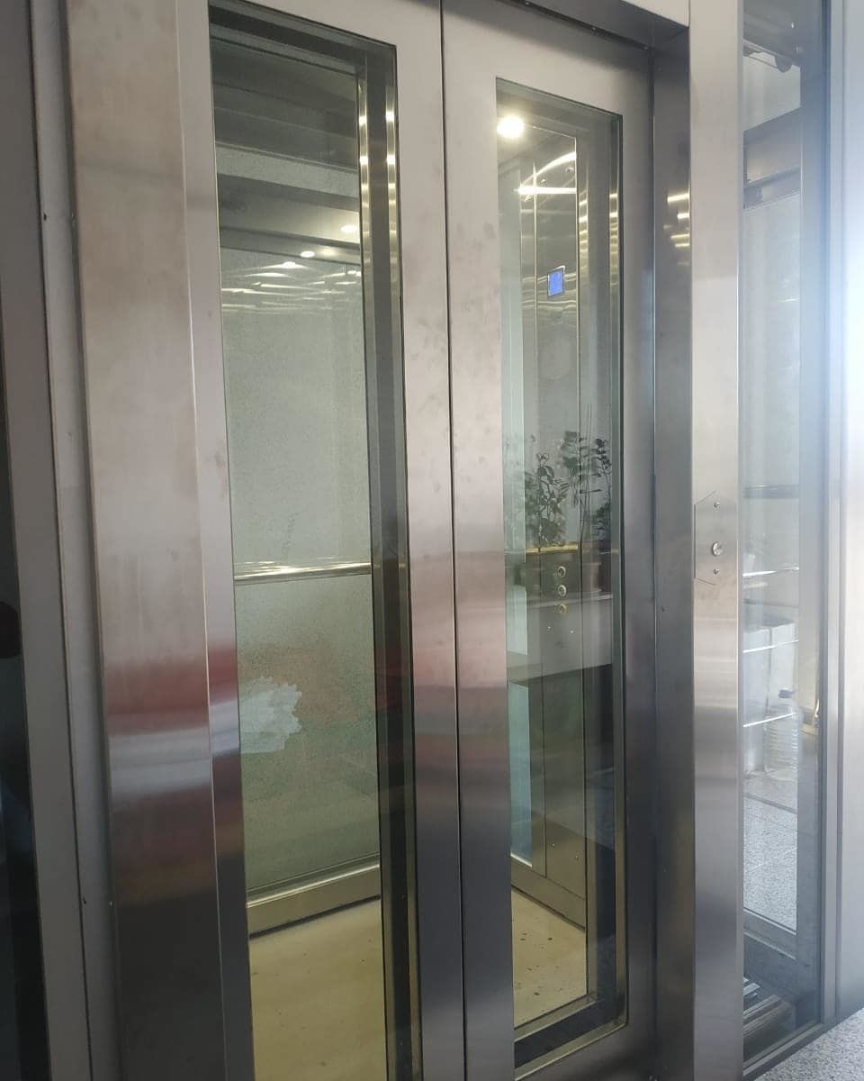 Заказать дверь для лифта